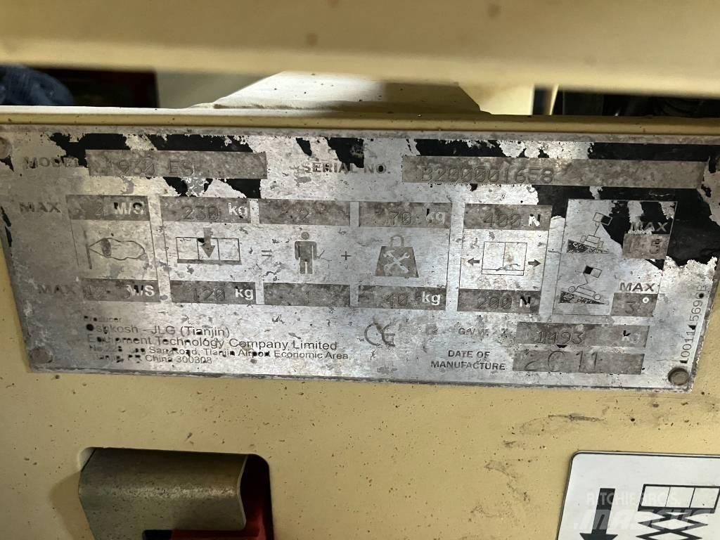 JLG 1930 ES 剪式升降機