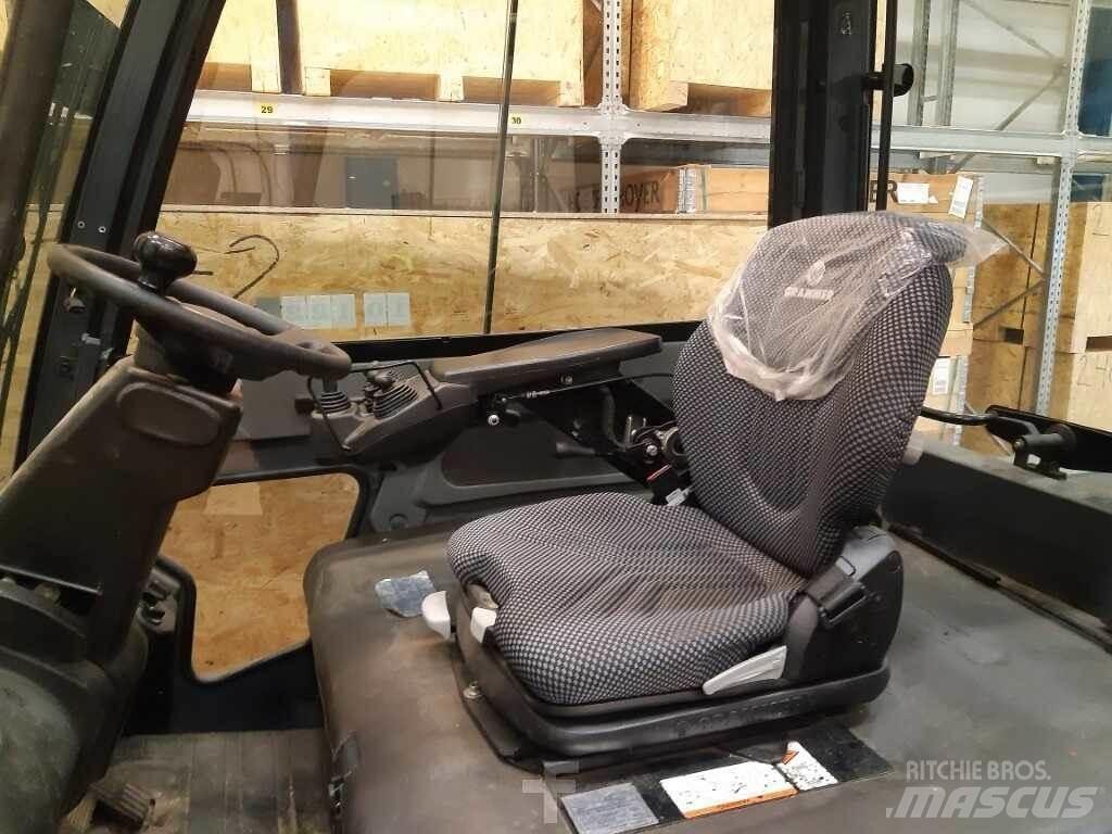 Toyota 8FBMT30 電動堆高機