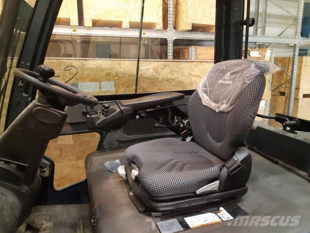 Toyota 8FBMT30 電動堆高機