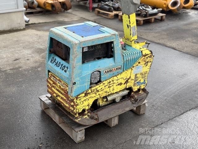 Ammann AVH 4020 夯實機(夯土機)