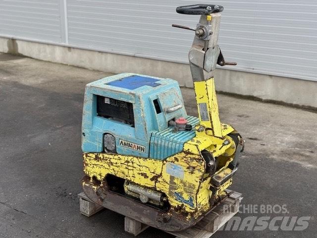 Ammann AVH 4020 夯實機(夯土機)
