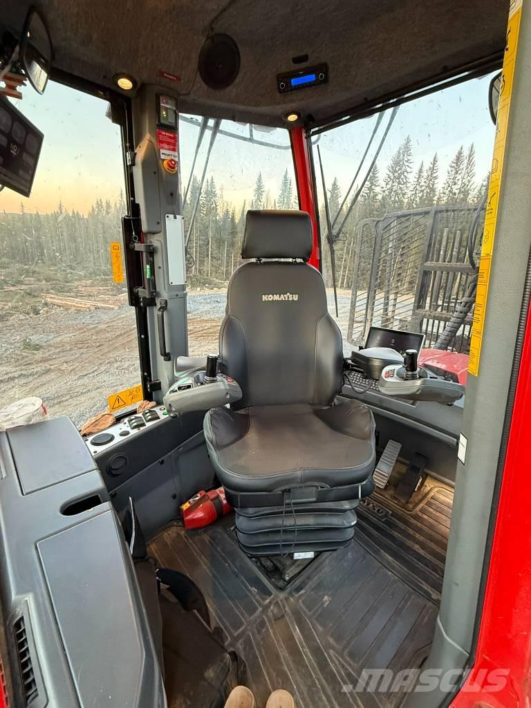 Komatsu 895 集運機