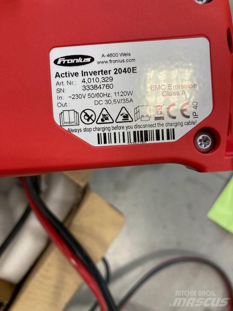 Linde L14P/1169 自走式堆積機