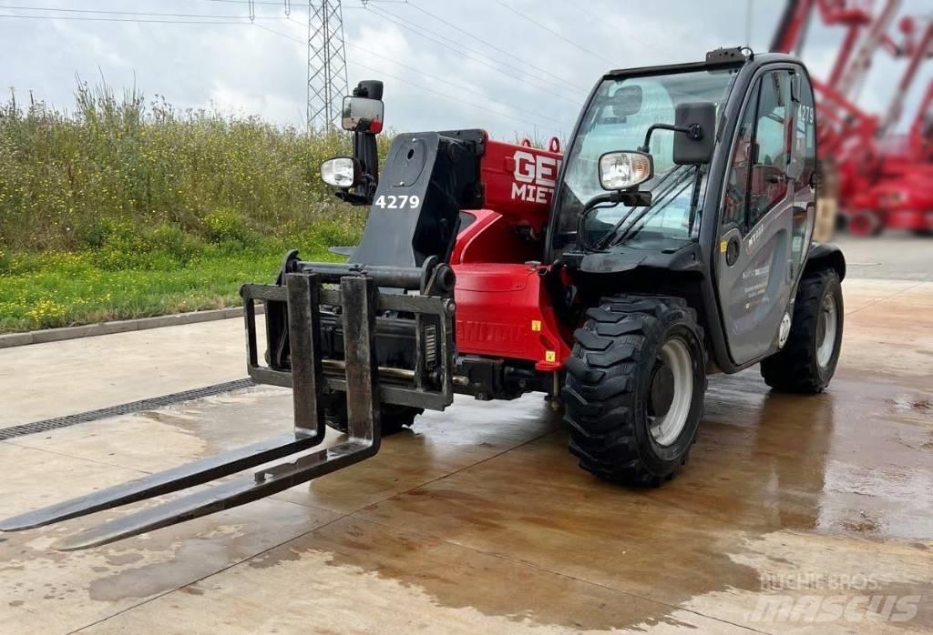 Manitou MT 625 伸縮臂操作車
