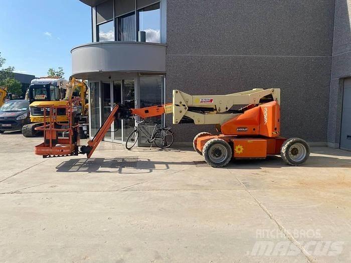 JLG E400AJP 曲臂高空作業車