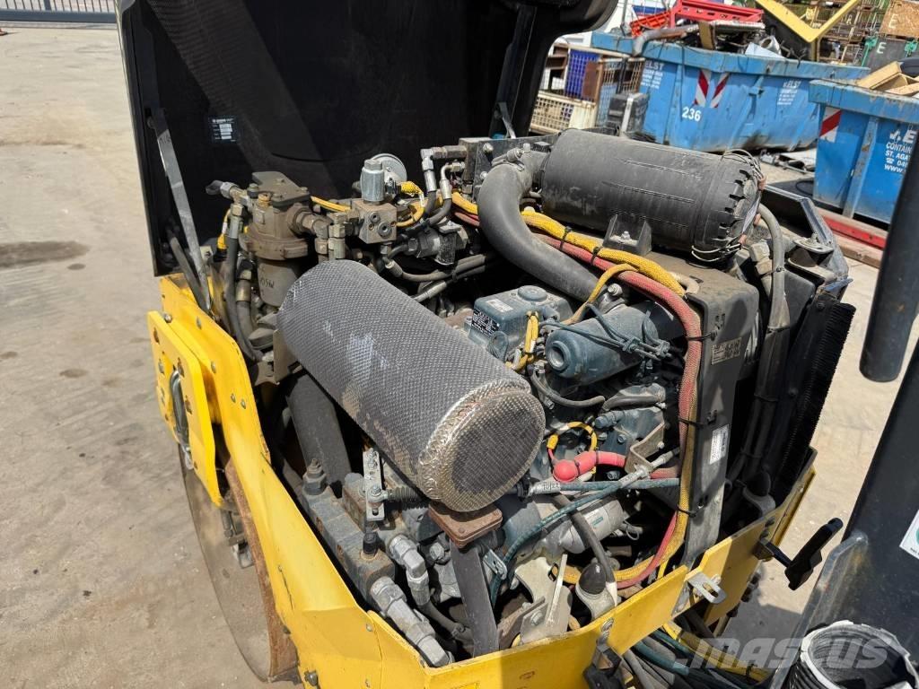 Bomag BW 100 AC-5 複合式滾壓機