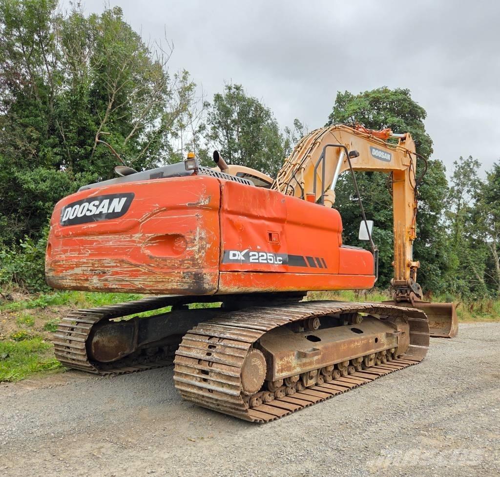 Doosan DX 225 LC 履帶式 挖土機/掘鑿機/挖掘機
