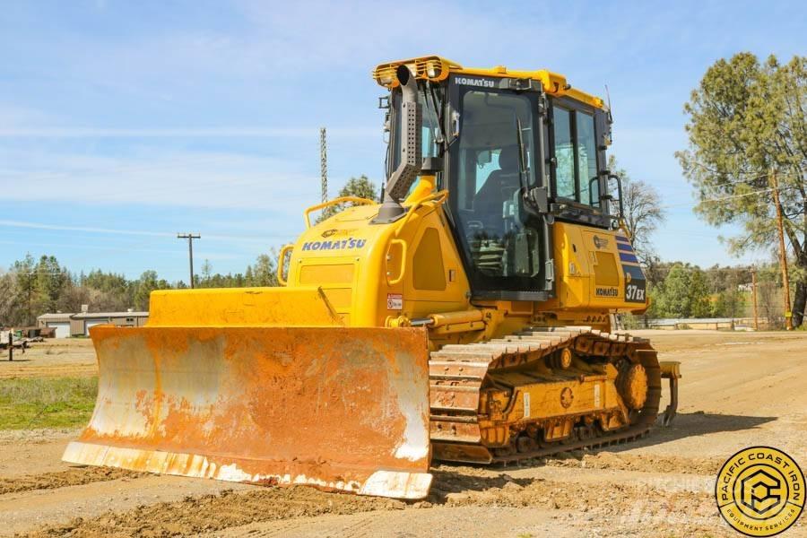 Komatsu D 37 EX 履帶推土機