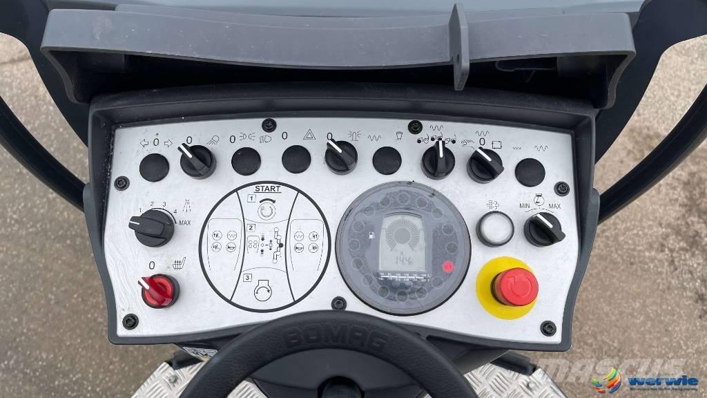 Bomag BW 120 AD-5 雙輪滾壓機