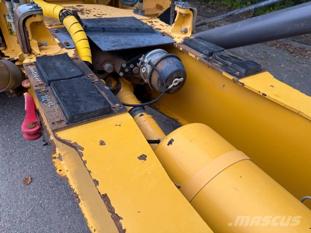 Volvo A 25 D 鉸接式起吊車