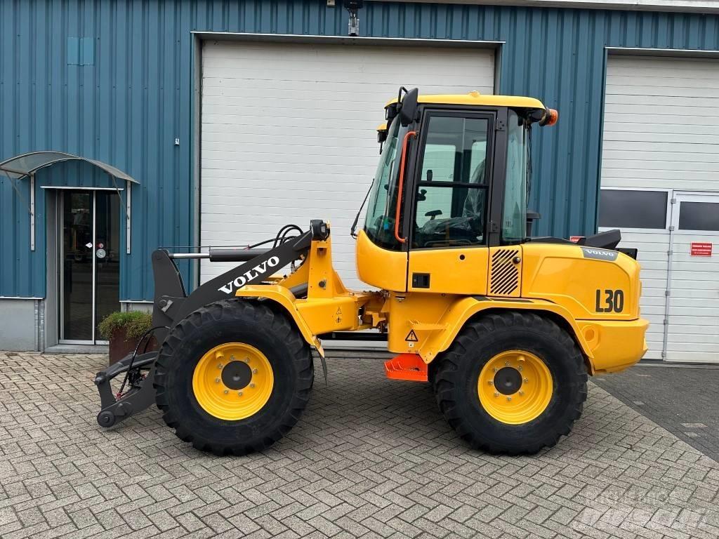Volvo L30HS 輪胎式裝載機