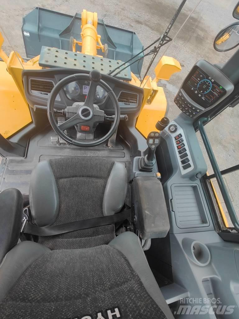 Hyundai HL 960 輪胎式裝載機