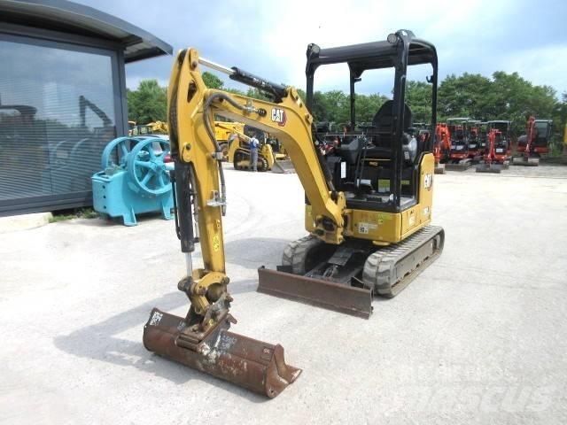 CAT 302 CR 小型挖土機/掘鑿機<7t(小型挖掘機)
