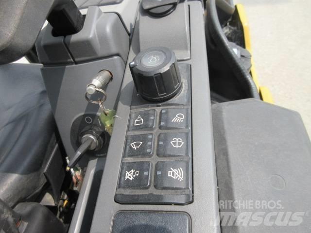 CAT 302 CR 小型挖土機/掘鑿機<7t(小型挖掘機)