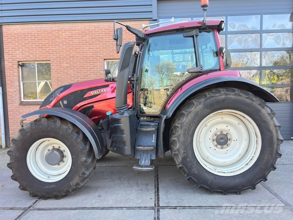 Valtra T 174 Versu 曳引機