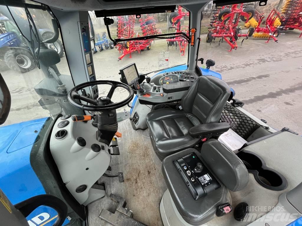 New Holland T 8.410 曳引機