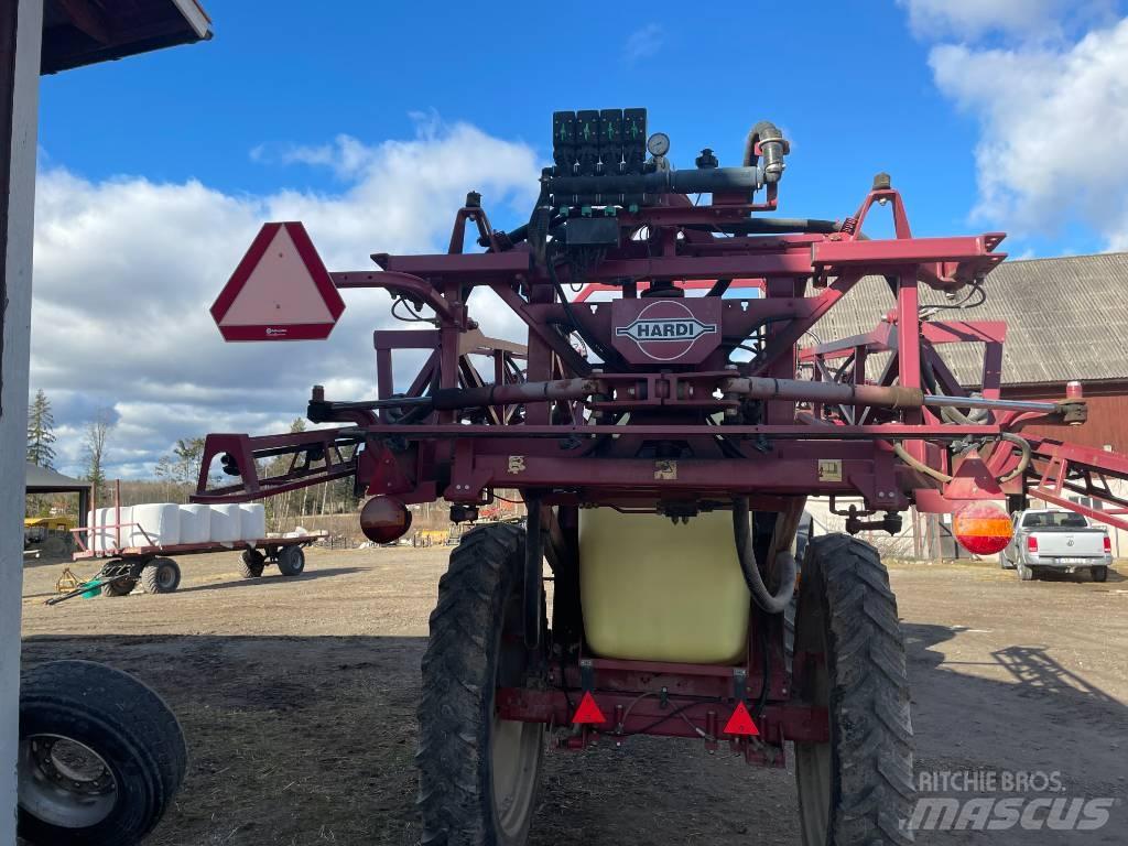 Hardi 2800LPY 牽引式噴霧機