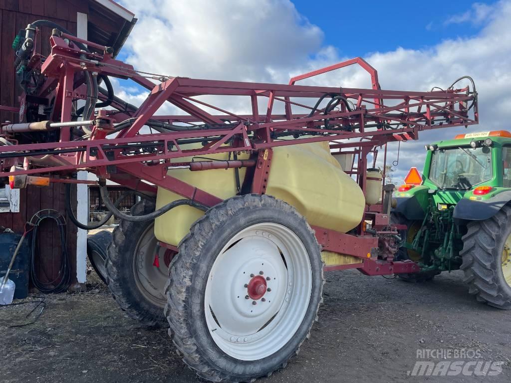 Hardi 2800LPY 牽引式噴霧機