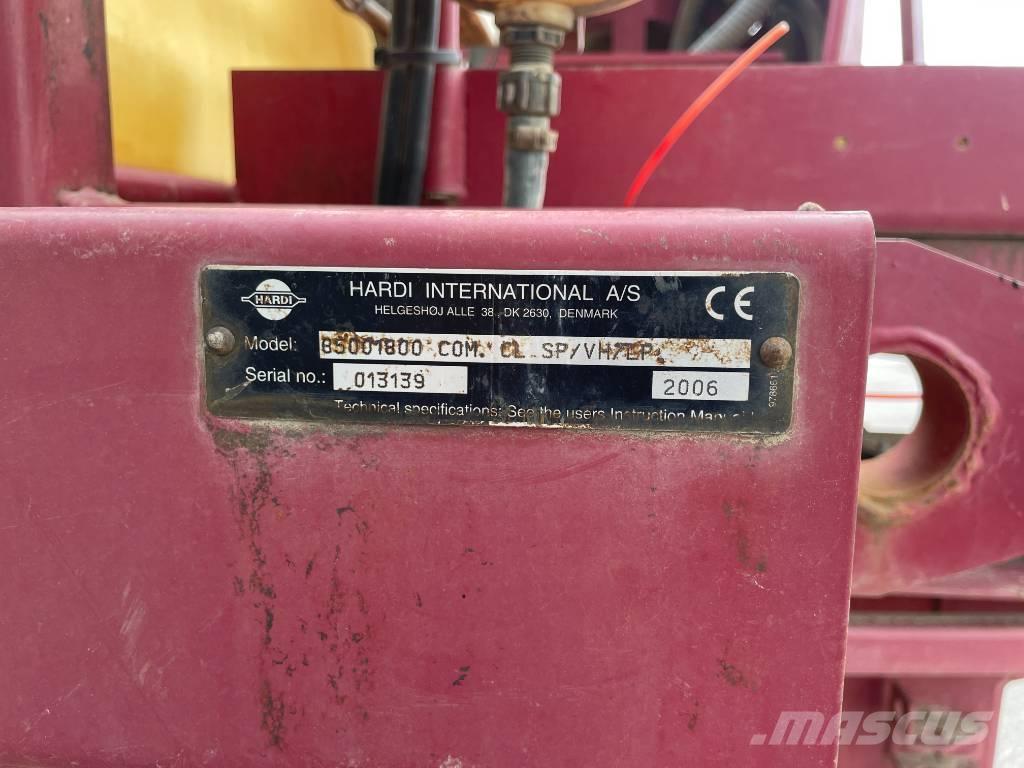 Hardi 2800LPY 牽引式噴霧機
