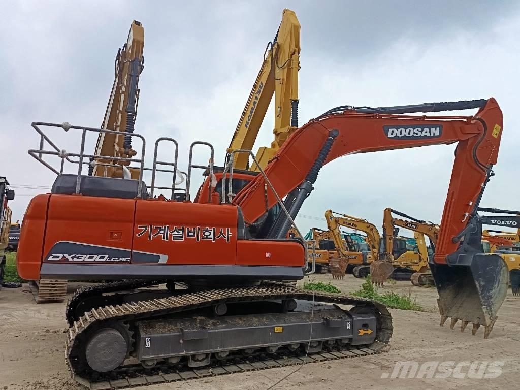 Doosan DX 300 LC 履帶式 挖土機/掘鑿機/挖掘機