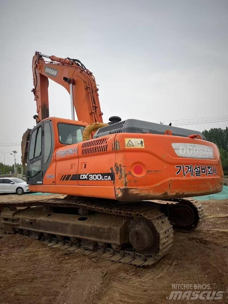 Doosan DX300LCA 履帶式 挖土機/掘鑿機/挖掘機