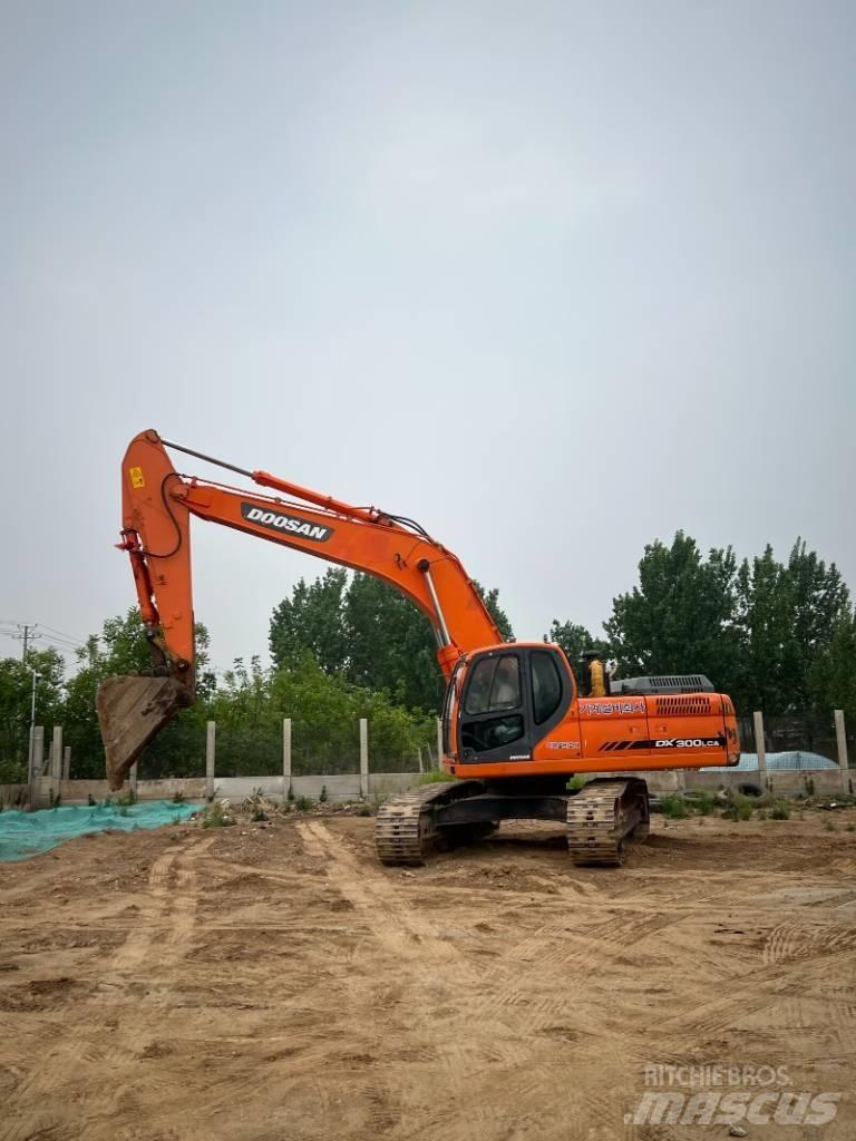Doosan DX300LCA 履帶式 挖土機/掘鑿機/挖掘機