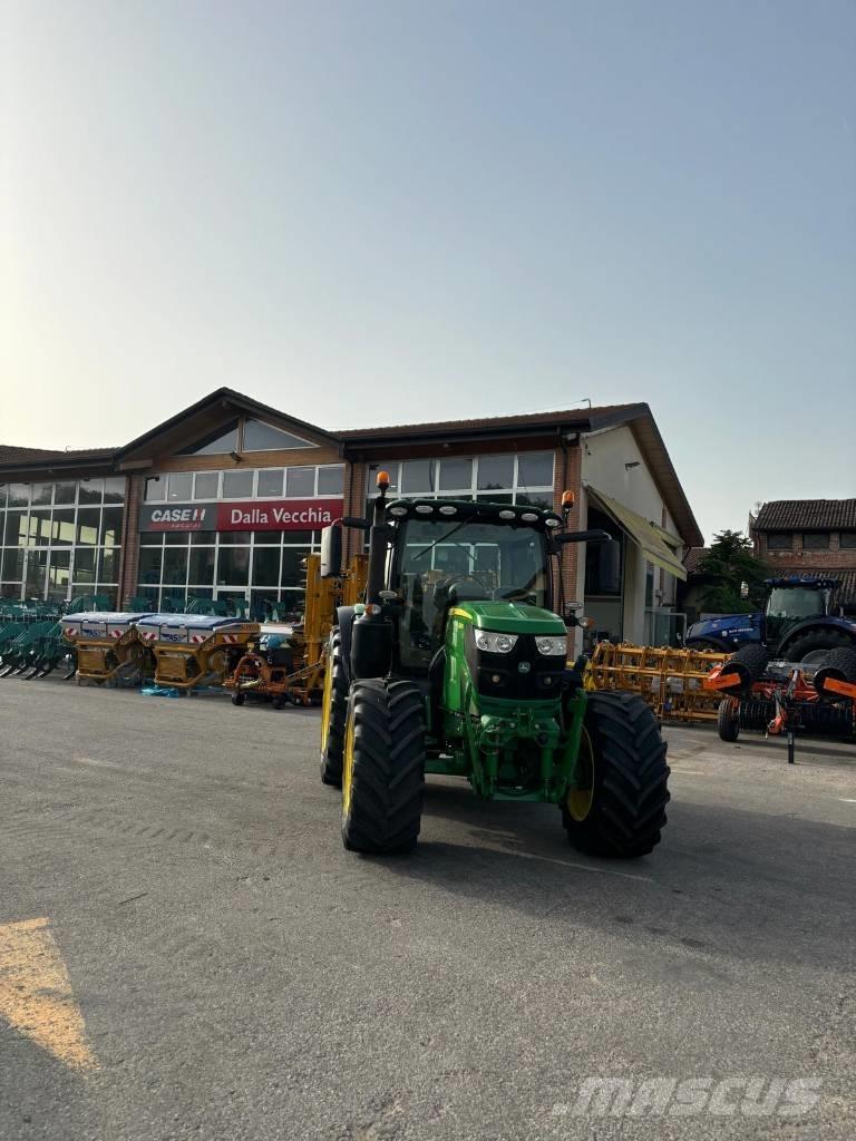 John Deere 6130 R 曳引機