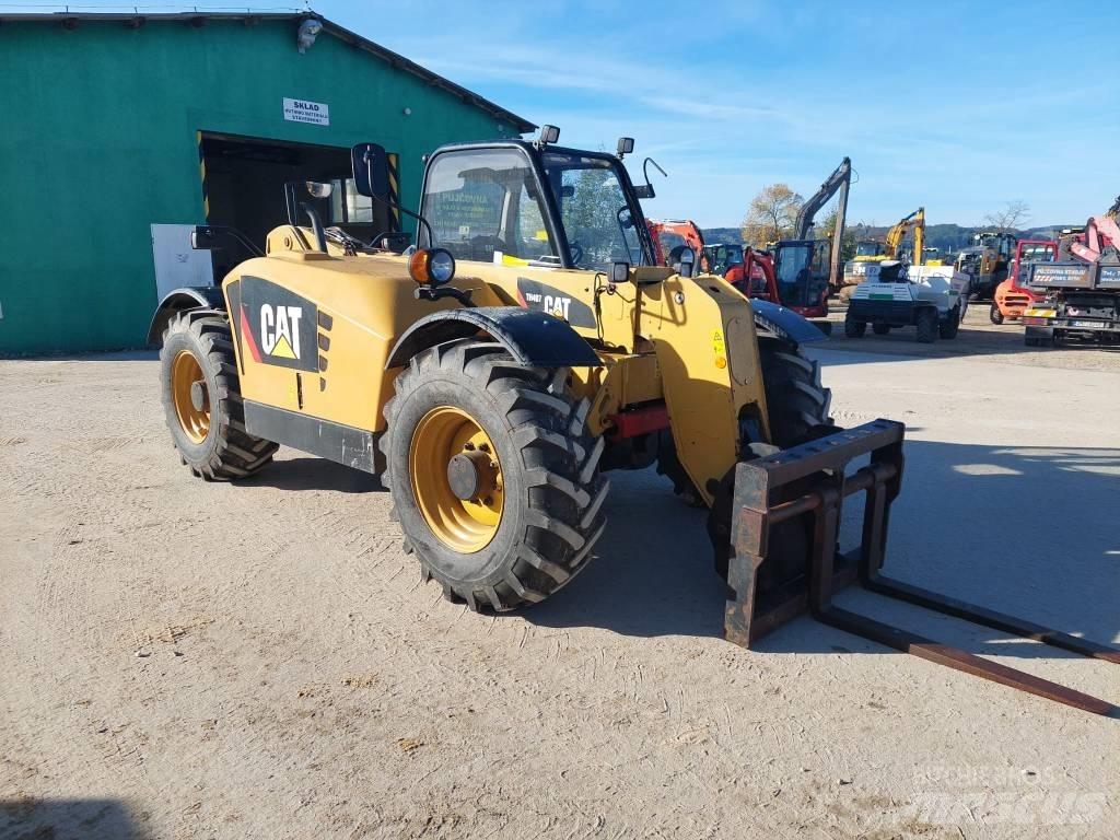 CAT TH 407 伸縮臂操作車