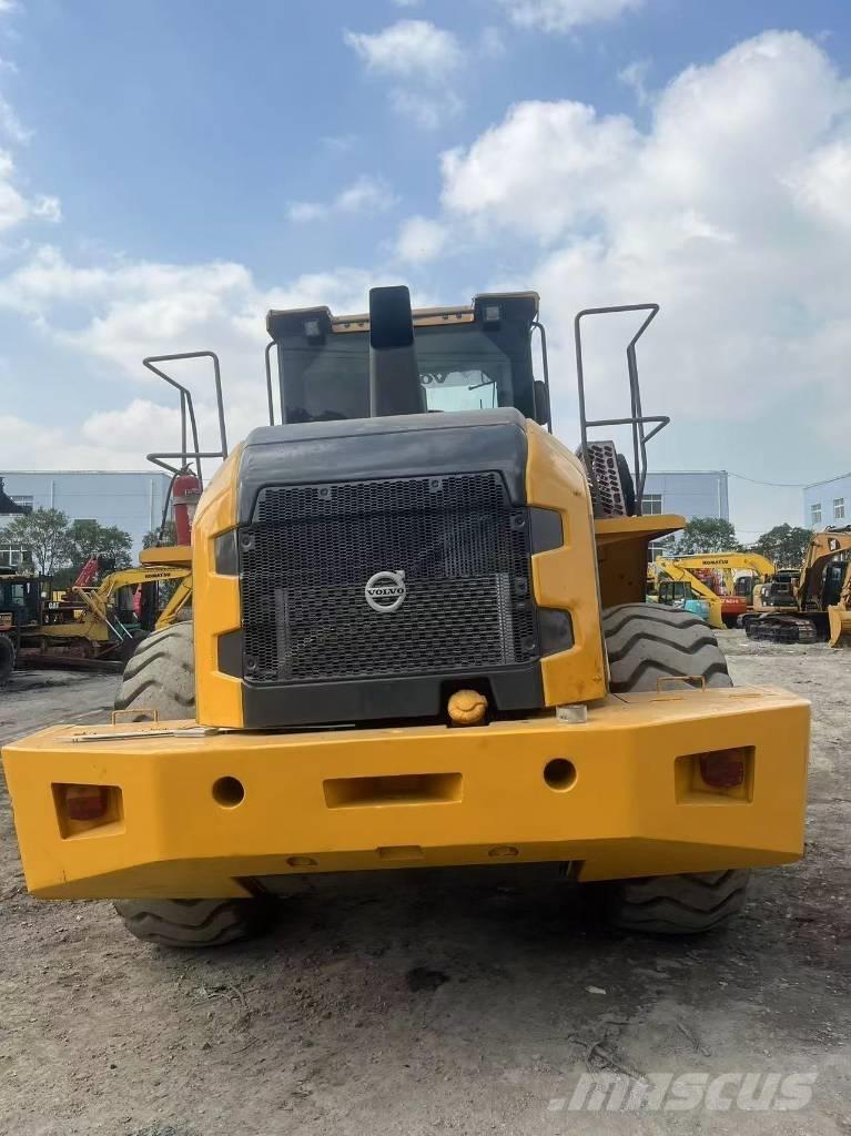 Volvo L 105 輪胎式裝載機