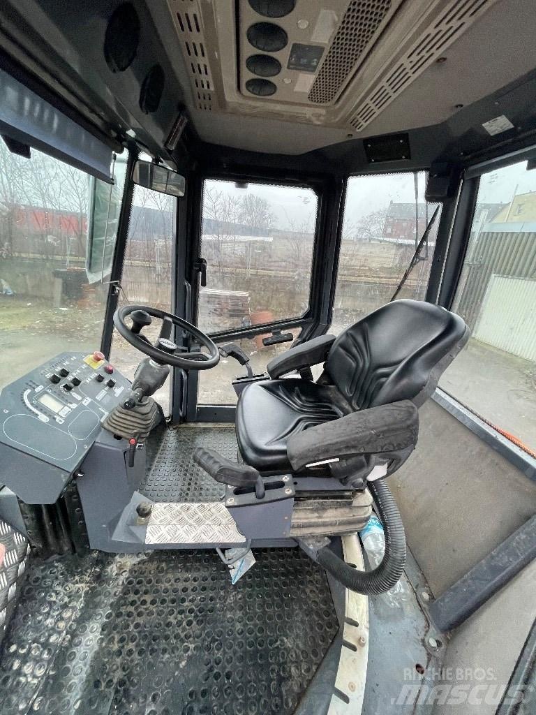 Hamm HD110 雙輪滾壓機