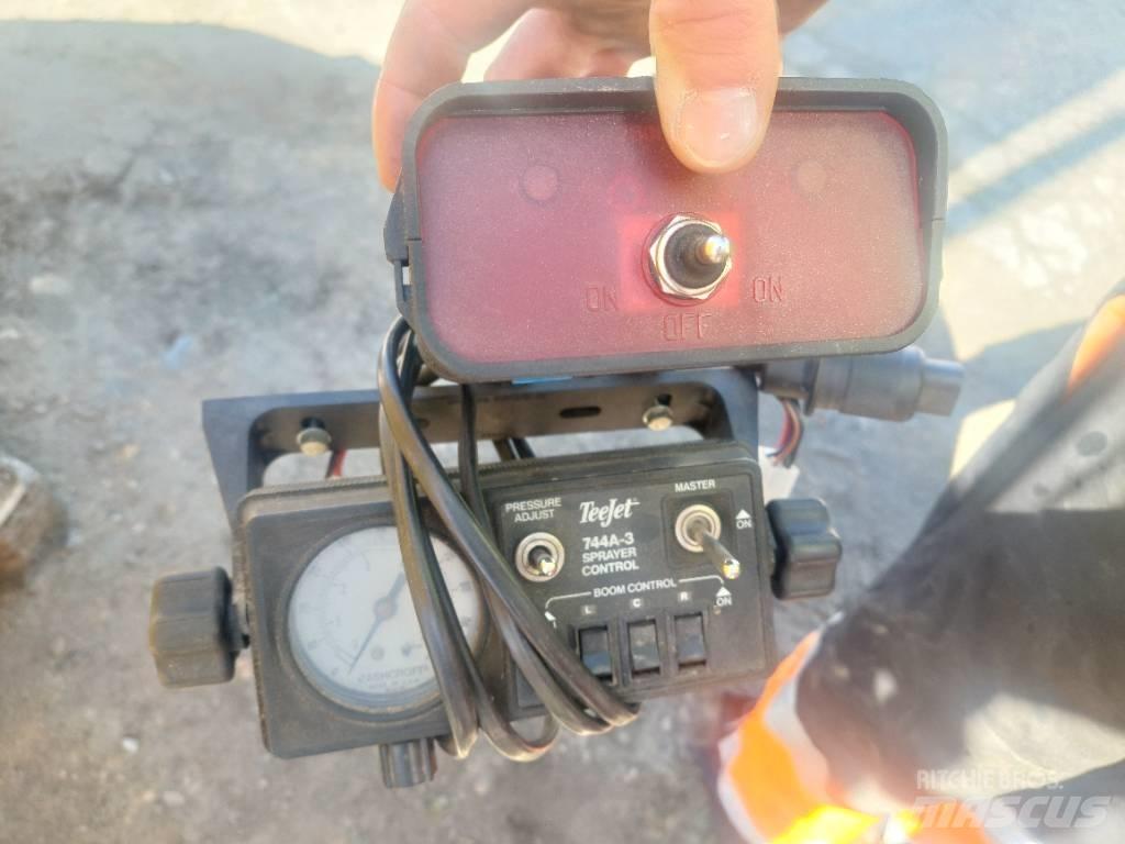 Kasi 3/1000 承載式噴霧機