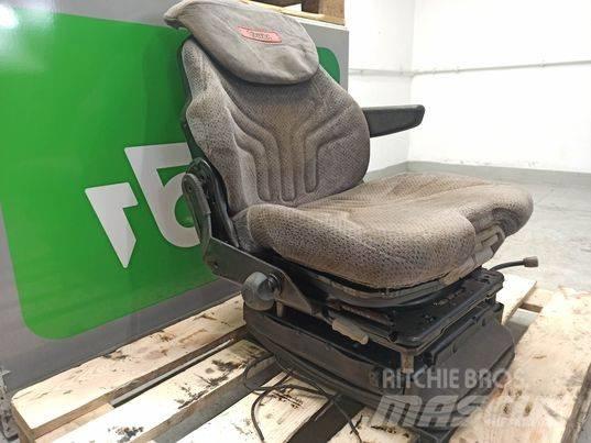 Valtra N 163 chair 駕駛室與內部
