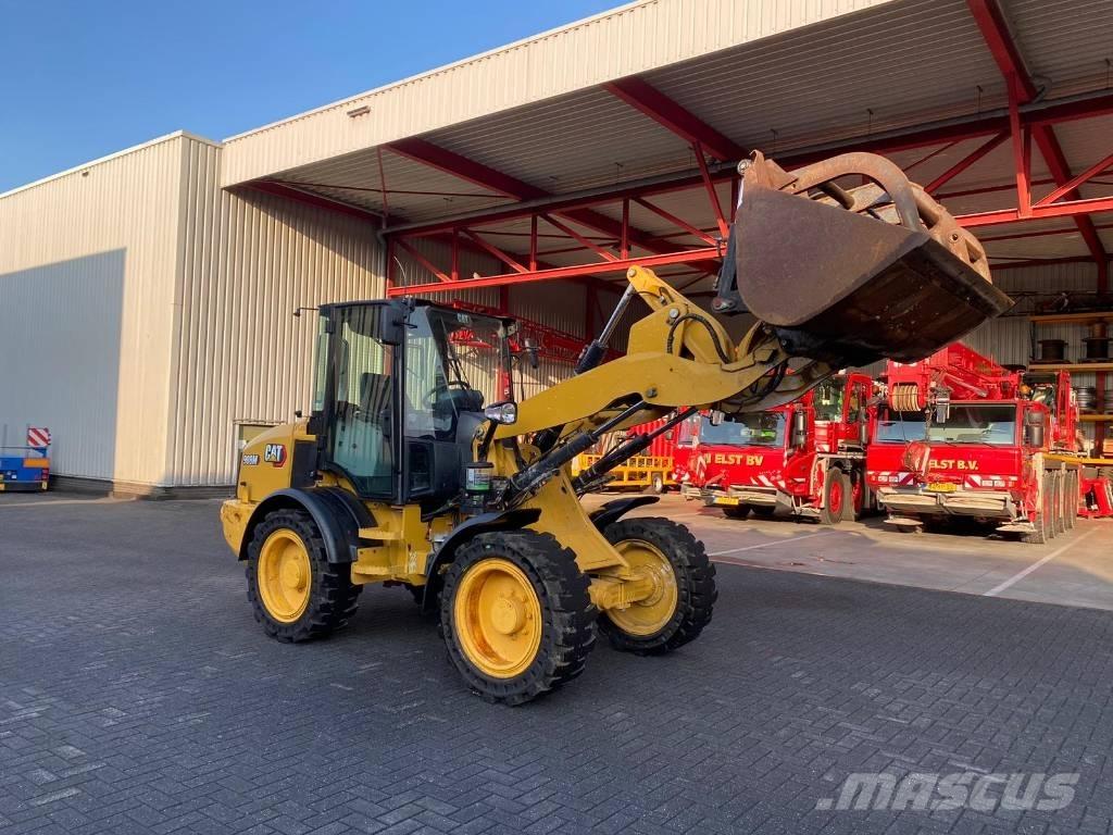 CAT 908M 輪胎式裝載機