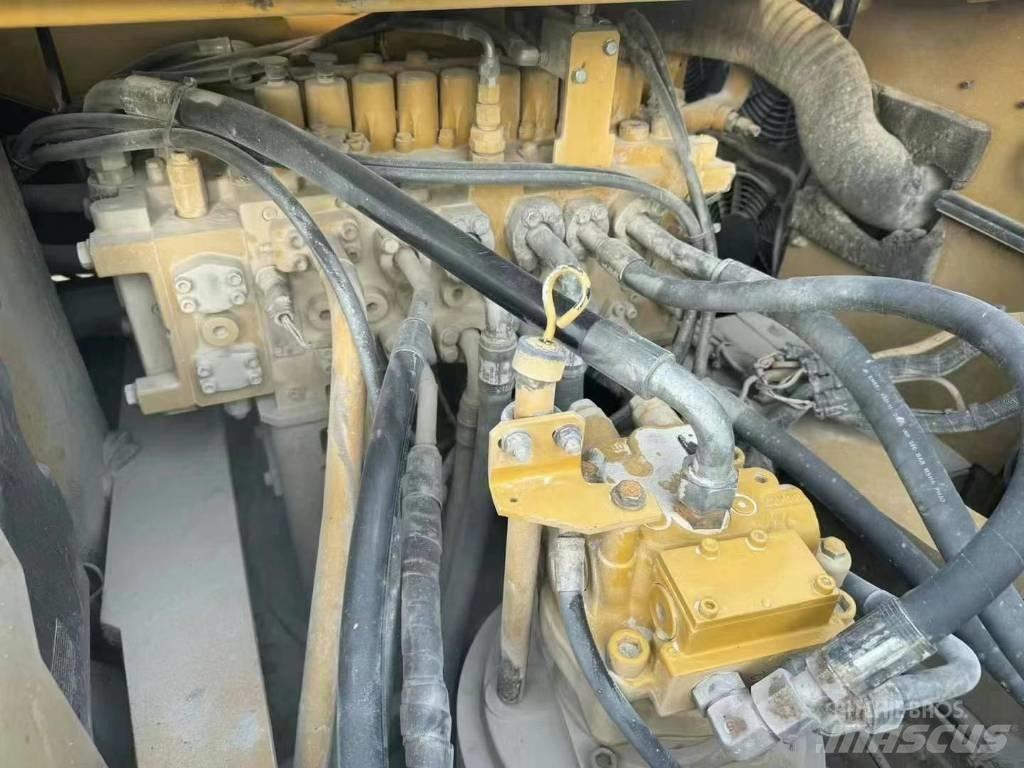 CAT 330 履帶式 挖土機/掘鑿機/挖掘機