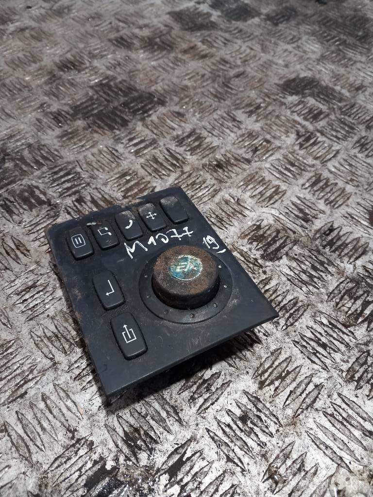 MAN TGA  81255056759 駕駛室與內部