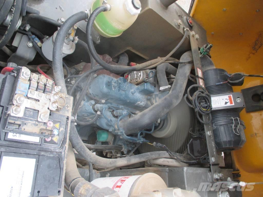 Ausa D 100 AHA 側卸礦車