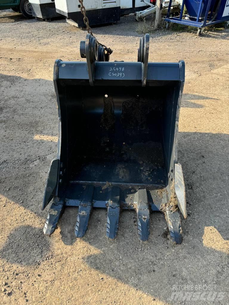 Doosan DX 140 LC 鏟斗