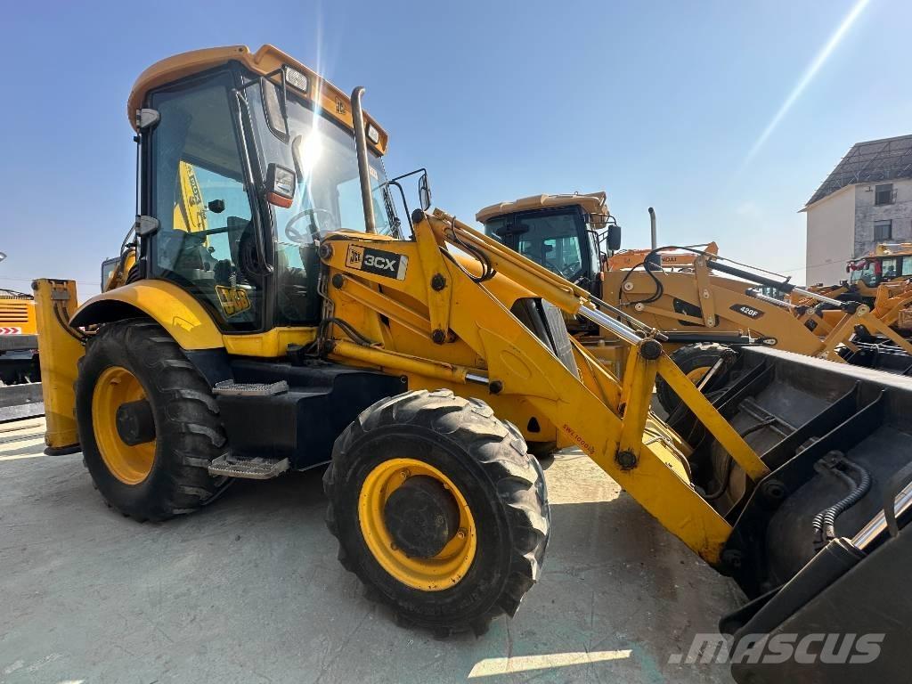 JCB 3 CX 反鏟裝載機