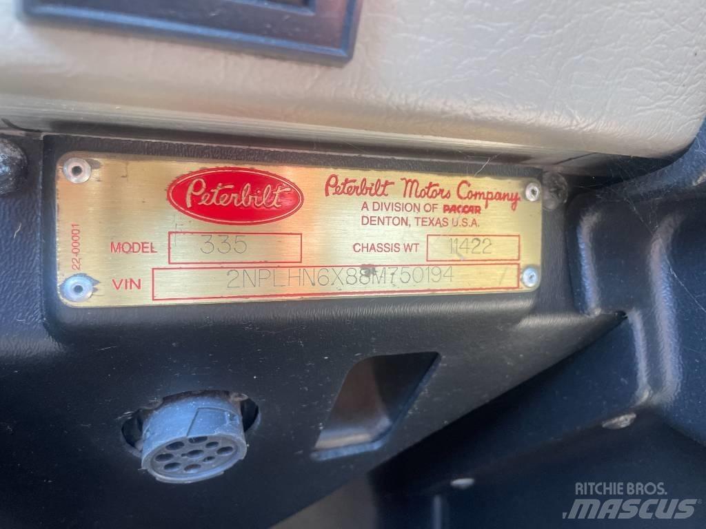 Peterbilt 335 傾卸式卡車