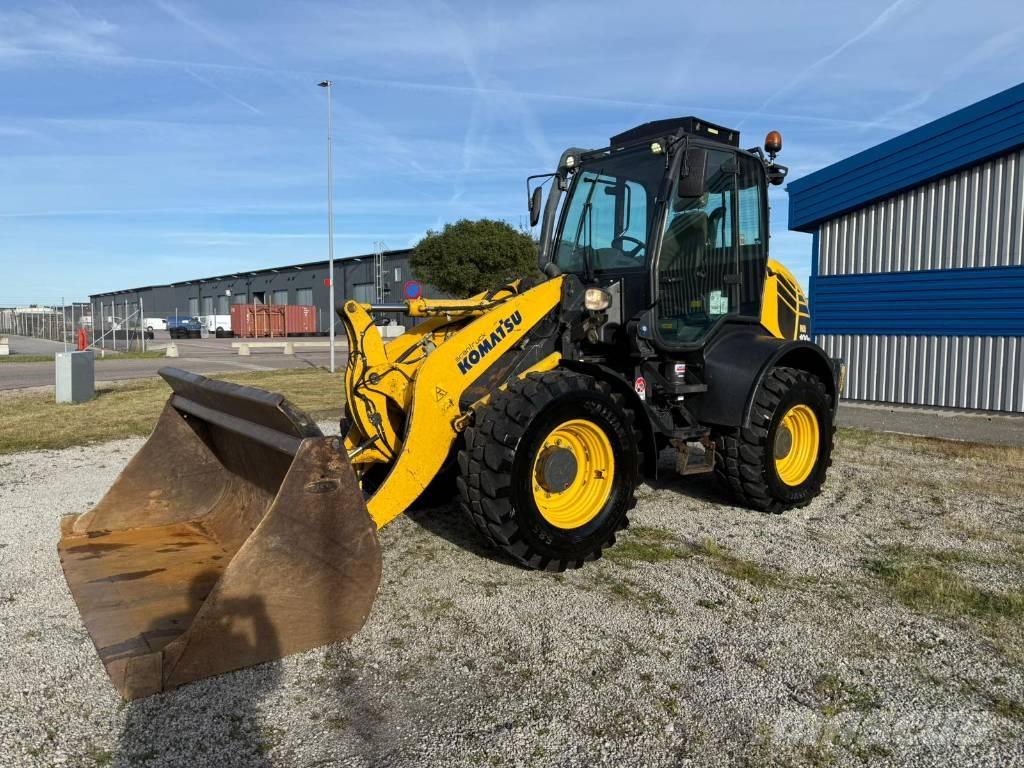 Komatsu WA100 M-7 輪胎式裝載機