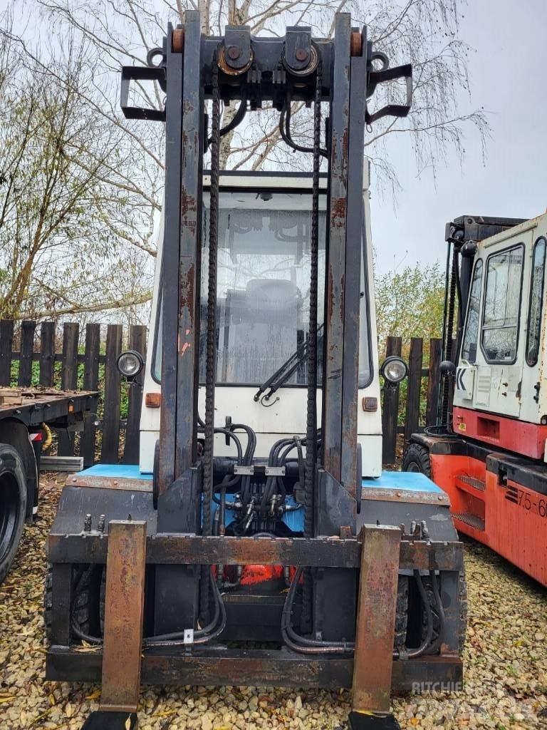 Kalmar DC 7.5-600 柴油卡車