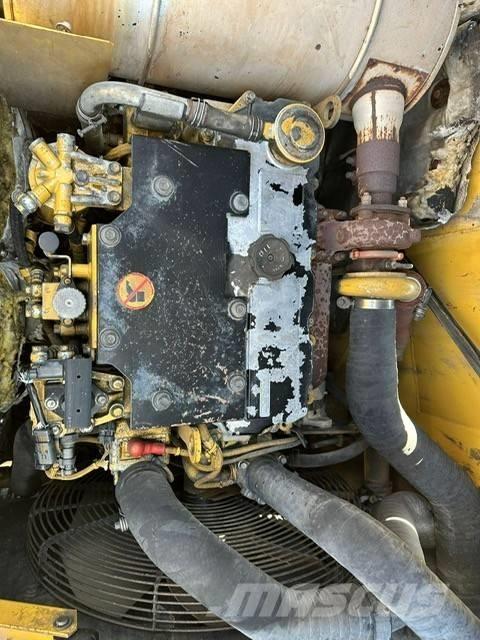 CAT 315 D 廢棄物/工業用操作車