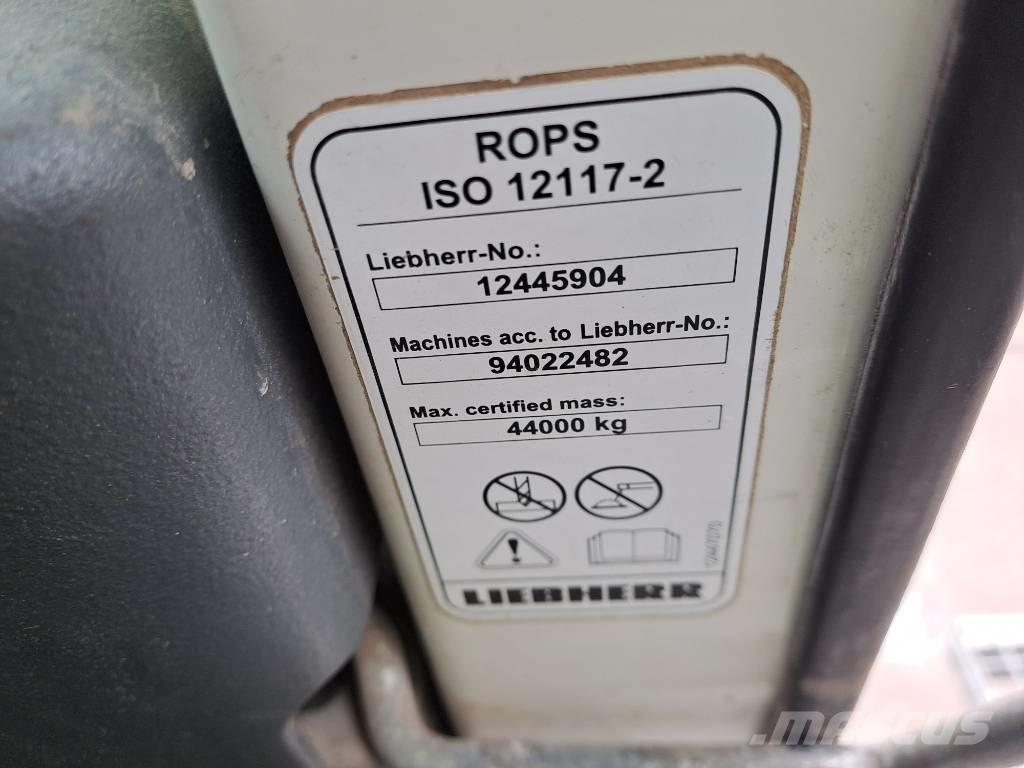 Liebherr R 946 履帶式 挖土機/掘鑿機/挖掘機