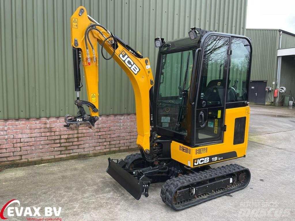 JCB 19 C-1 小型挖土機/掘鑿機<7t(小型挖掘機)