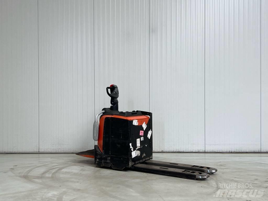 BT LPE250 平台型低架升降機