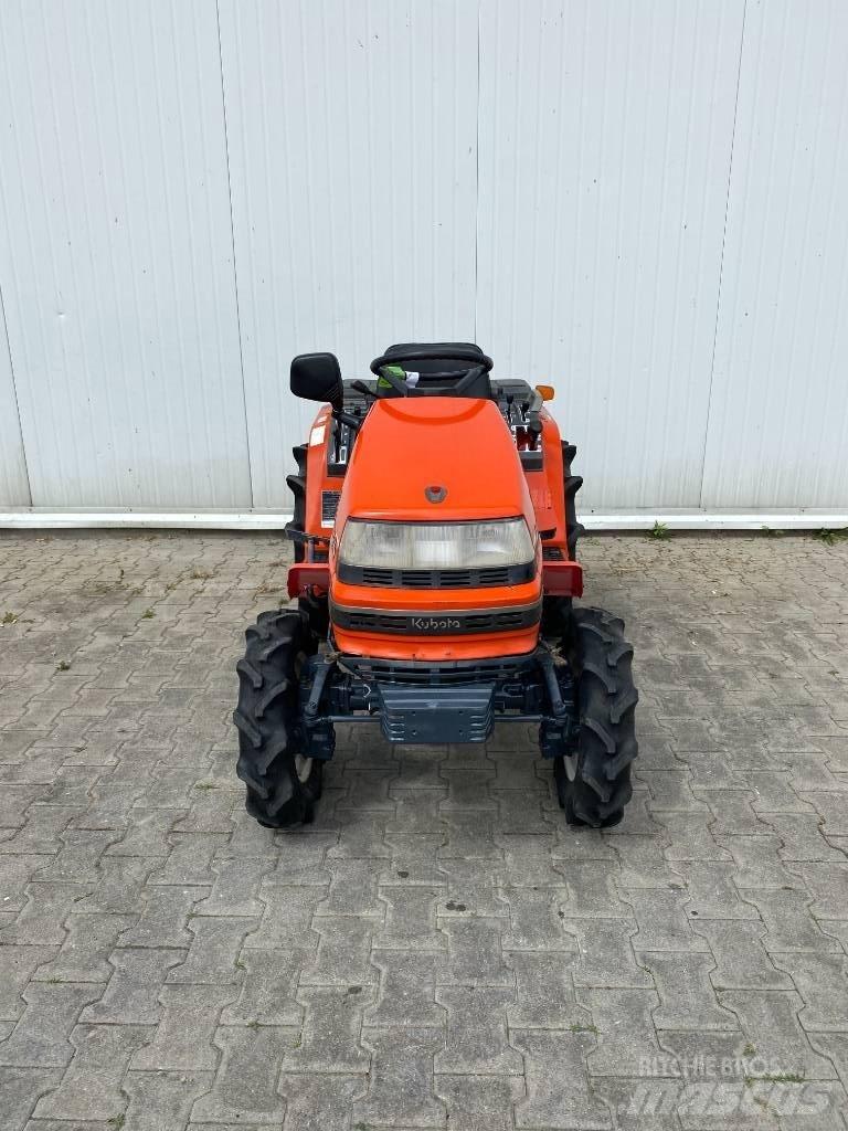 Kubota A14 小型曳引機