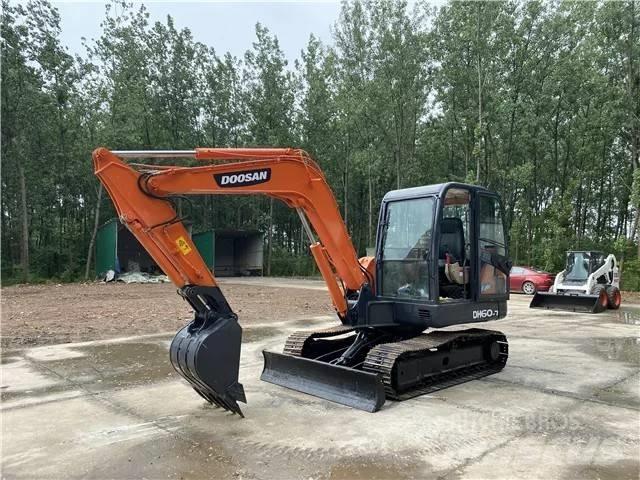 Doosan DH 60-7 小型挖土機/掘鑿機<7t(小型挖掘機)