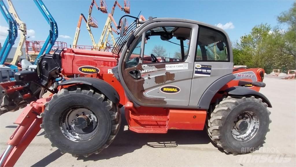 Manitou MT1440 伸縮臂操作車