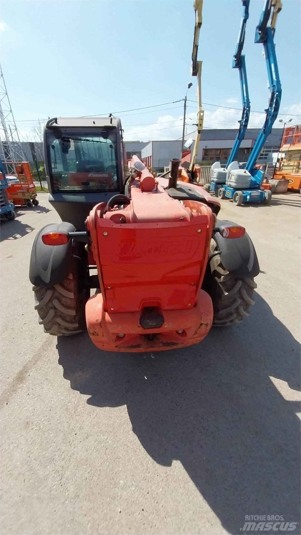 Manitou MT1440 伸縮臂操作車