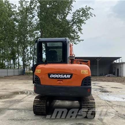Doosan DH 60-7 小型挖土機/掘鑿機<7t(小型挖掘機)